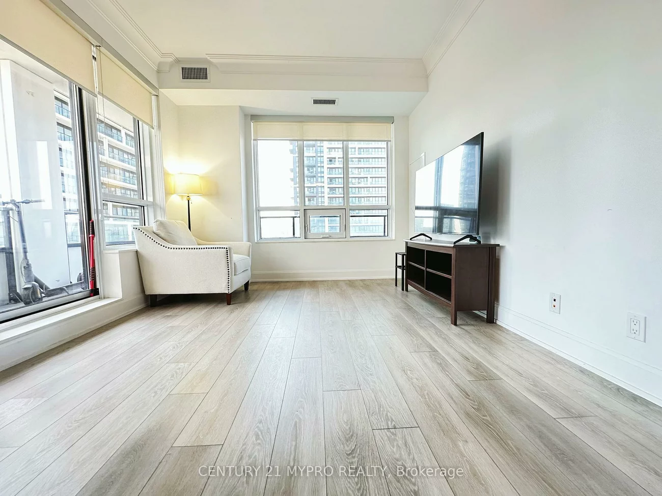 38, Water Walk, Unionville, Markham