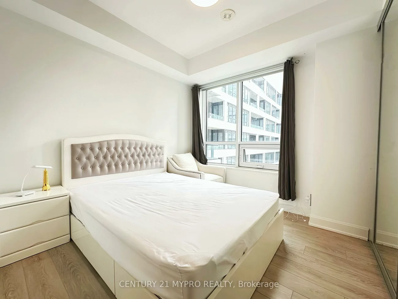 38, Water Walk, Unionville, Markham