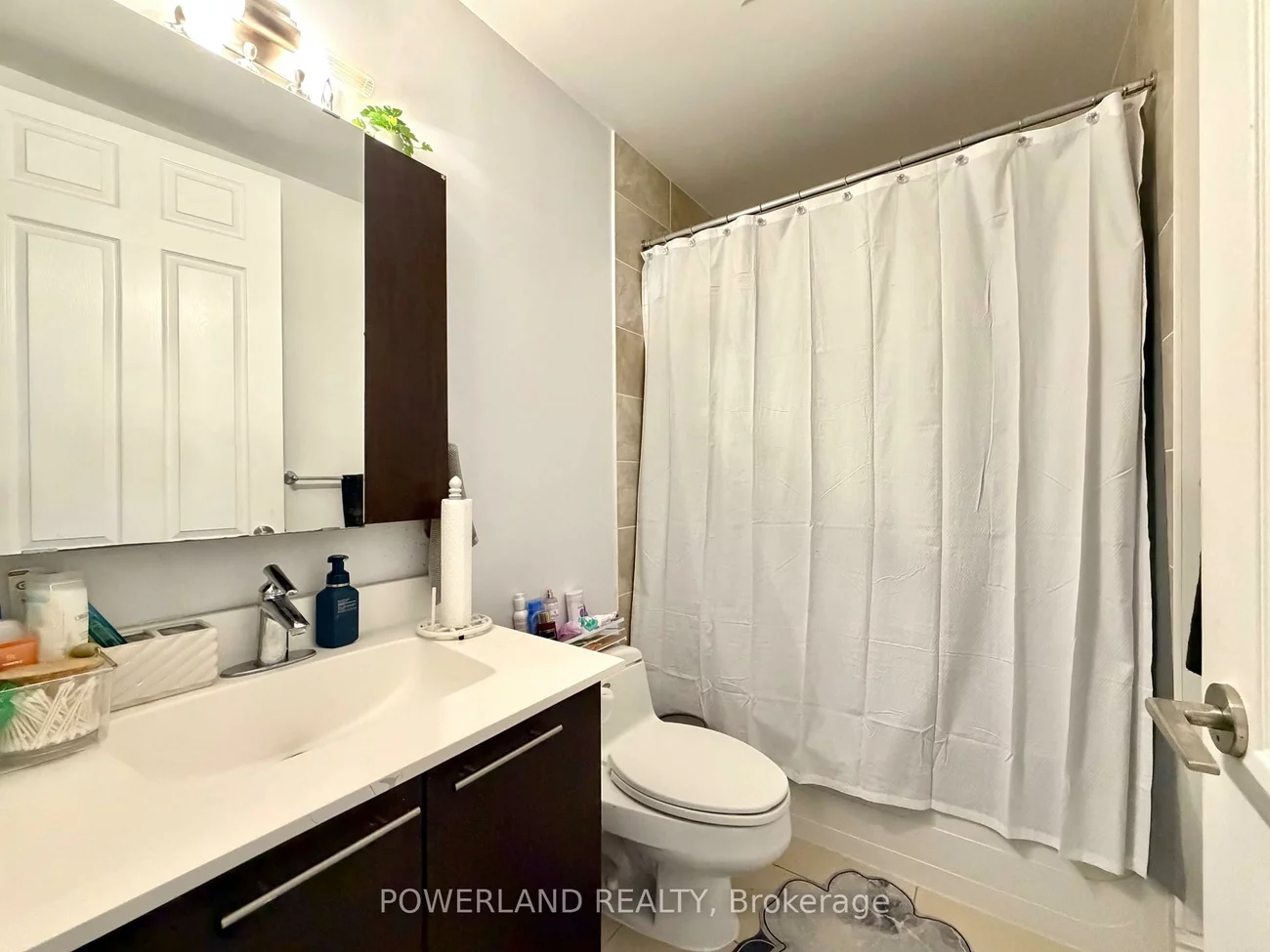 37, Galleria, Commerce Valley, Markham