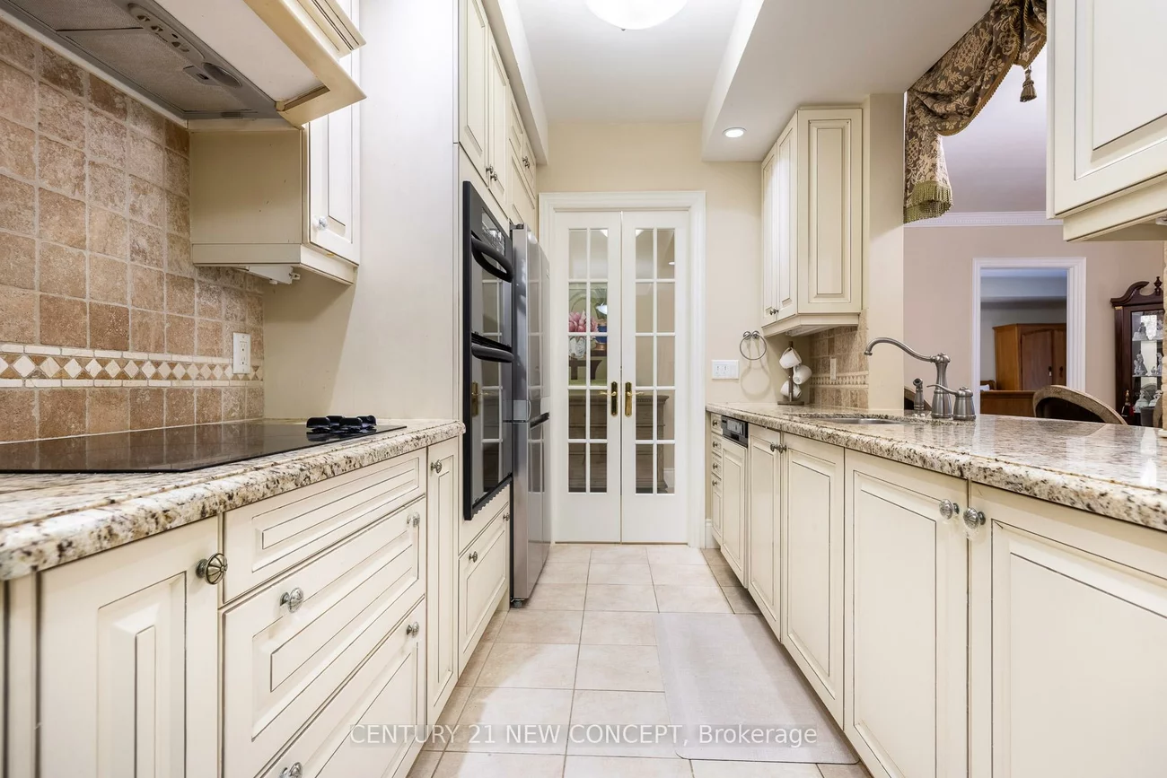 7071, Bayview, Bayview Glen, Markham