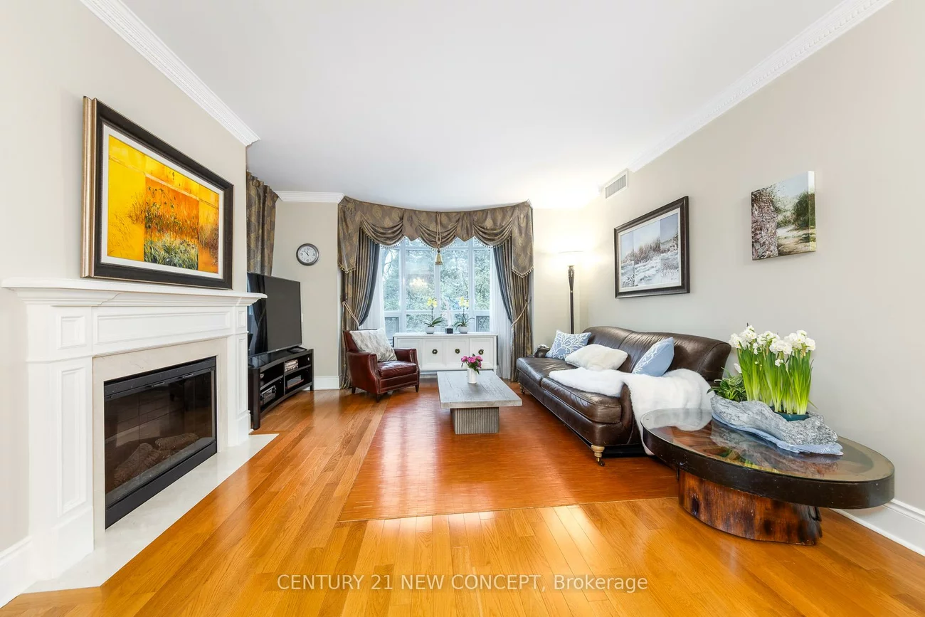 7071, Bayview, Bayview Glen, Markham