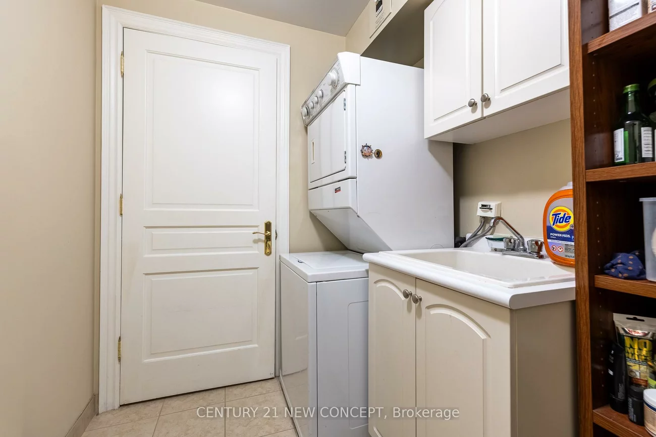 7071, Bayview, Bayview Glen, Markham