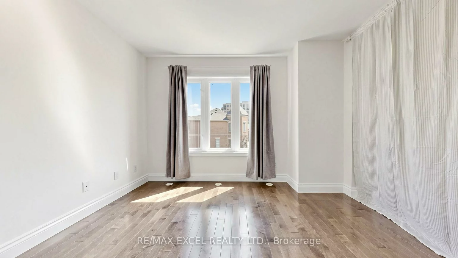 72, Suncrest, Commerce Valley, Markham