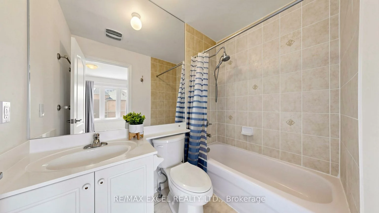 72, Suncrest, Commerce Valley, Markham