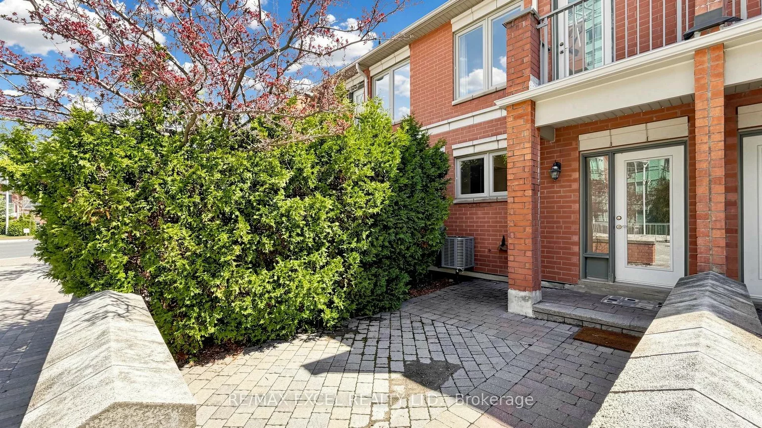 72, Suncrest, Commerce Valley, Markham