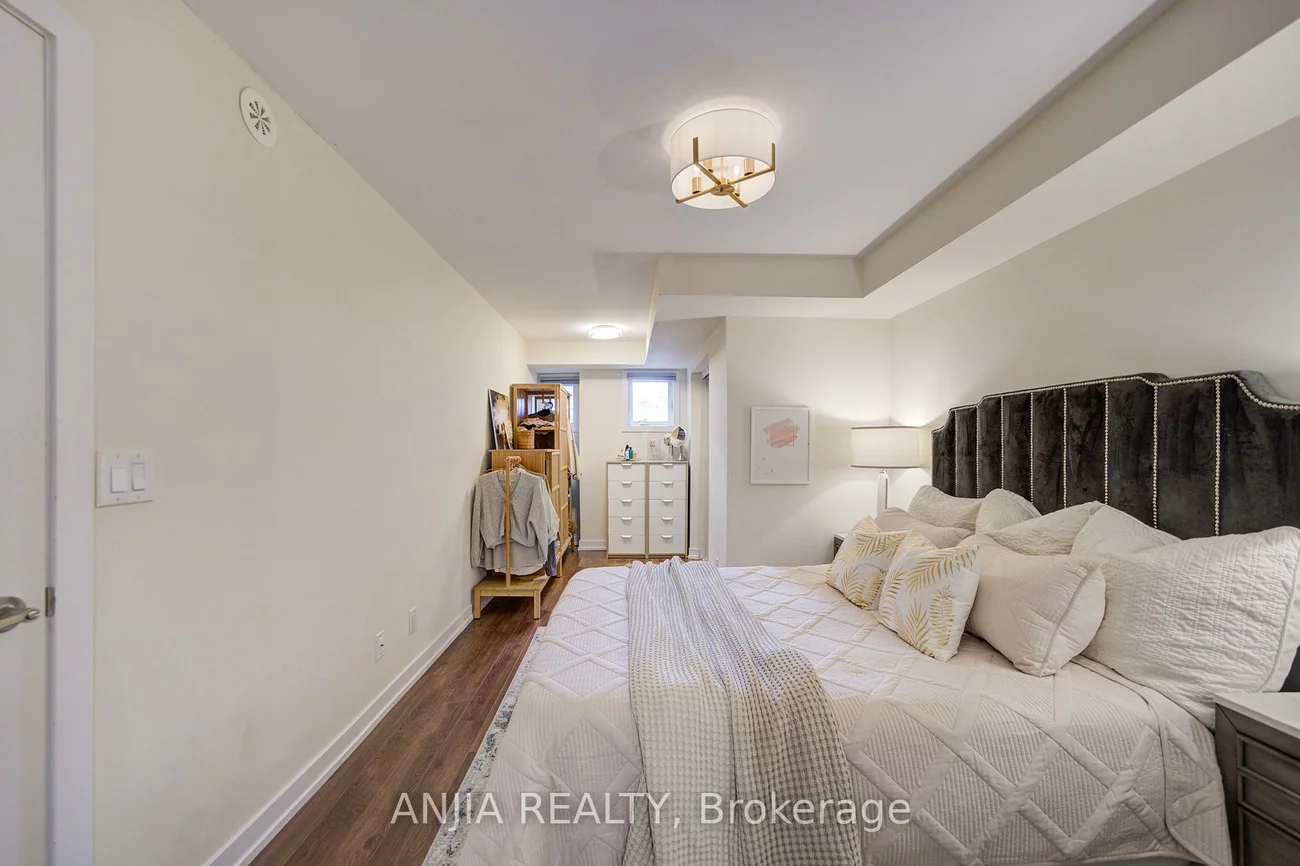 11, Dunsheath, Cornell, Markham