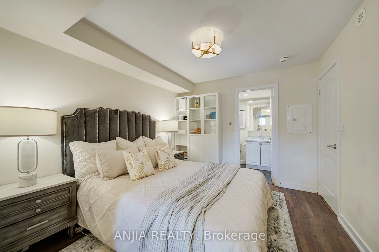 11, Dunsheath, Cornell, Markham