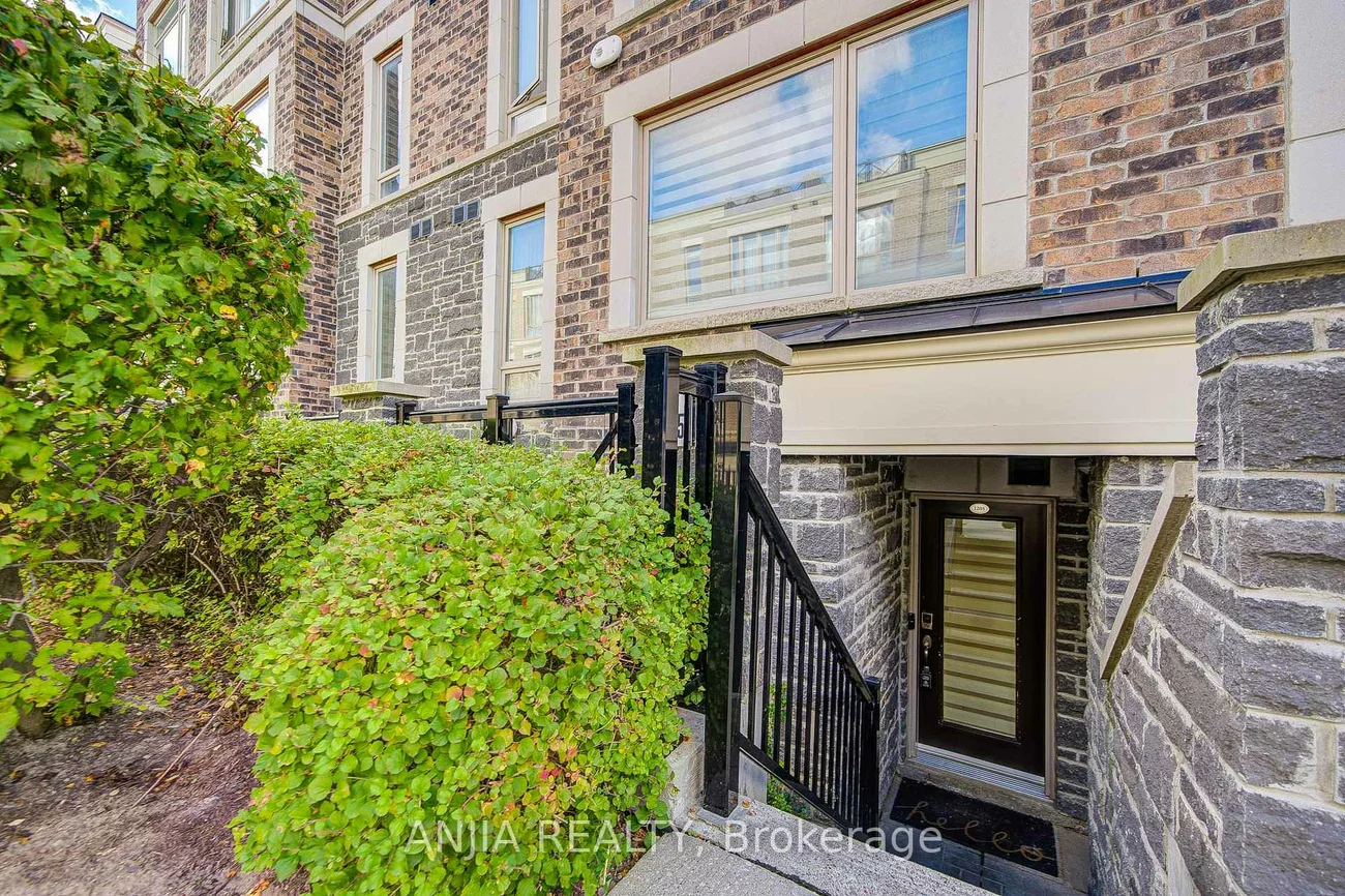11, Dunsheath, Cornell, Markham