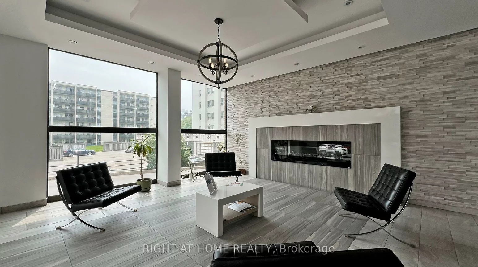180, Dudley, Thornhill, Markham