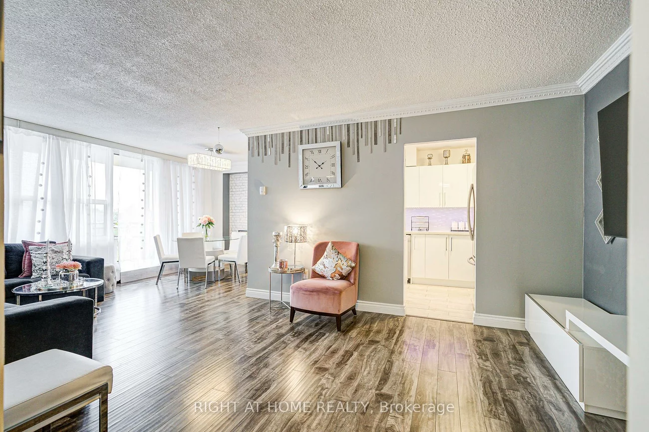 180, Dudley, Thornhill, Markham
