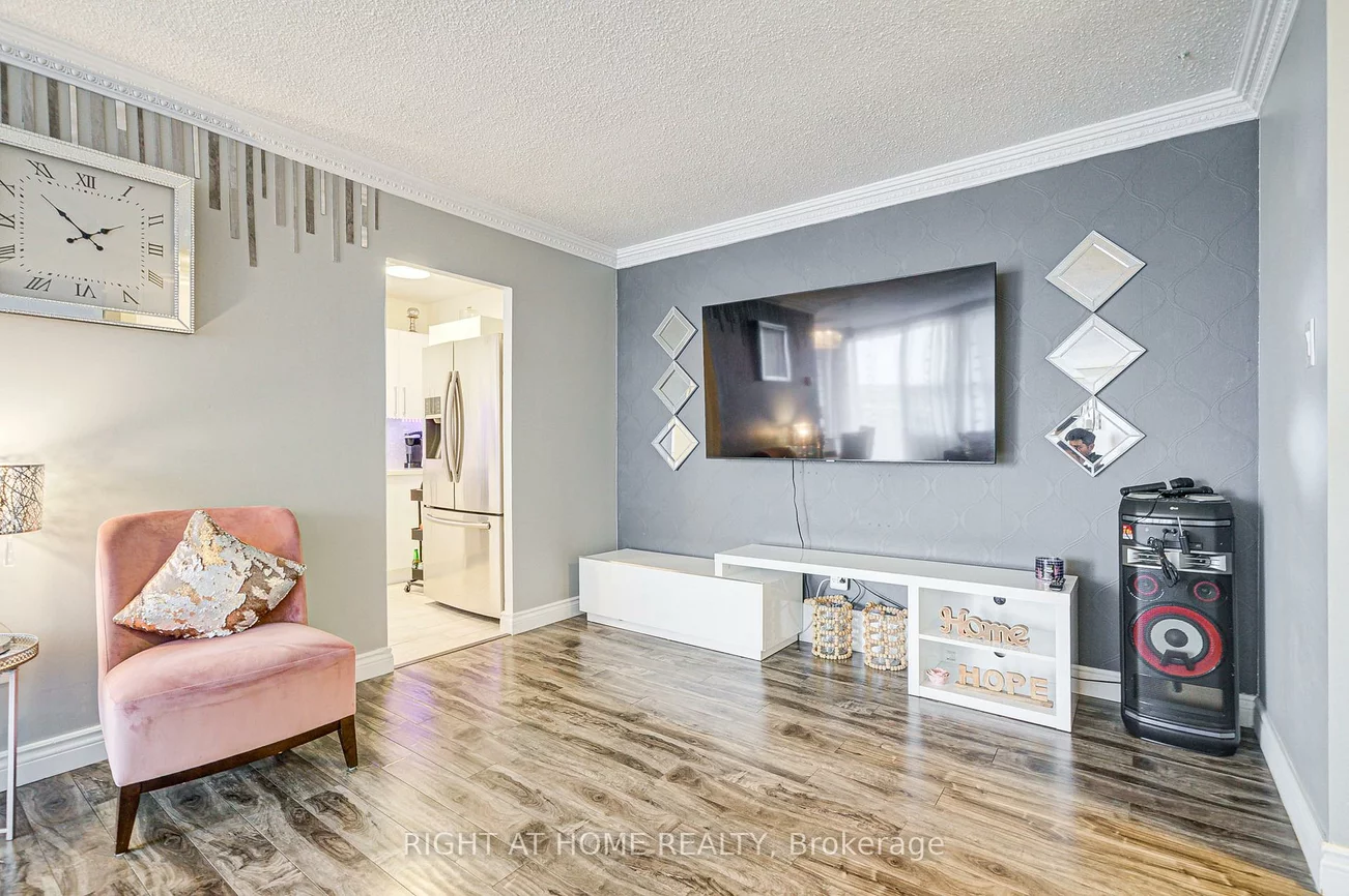 180, Dudley, Thornhill, Markham