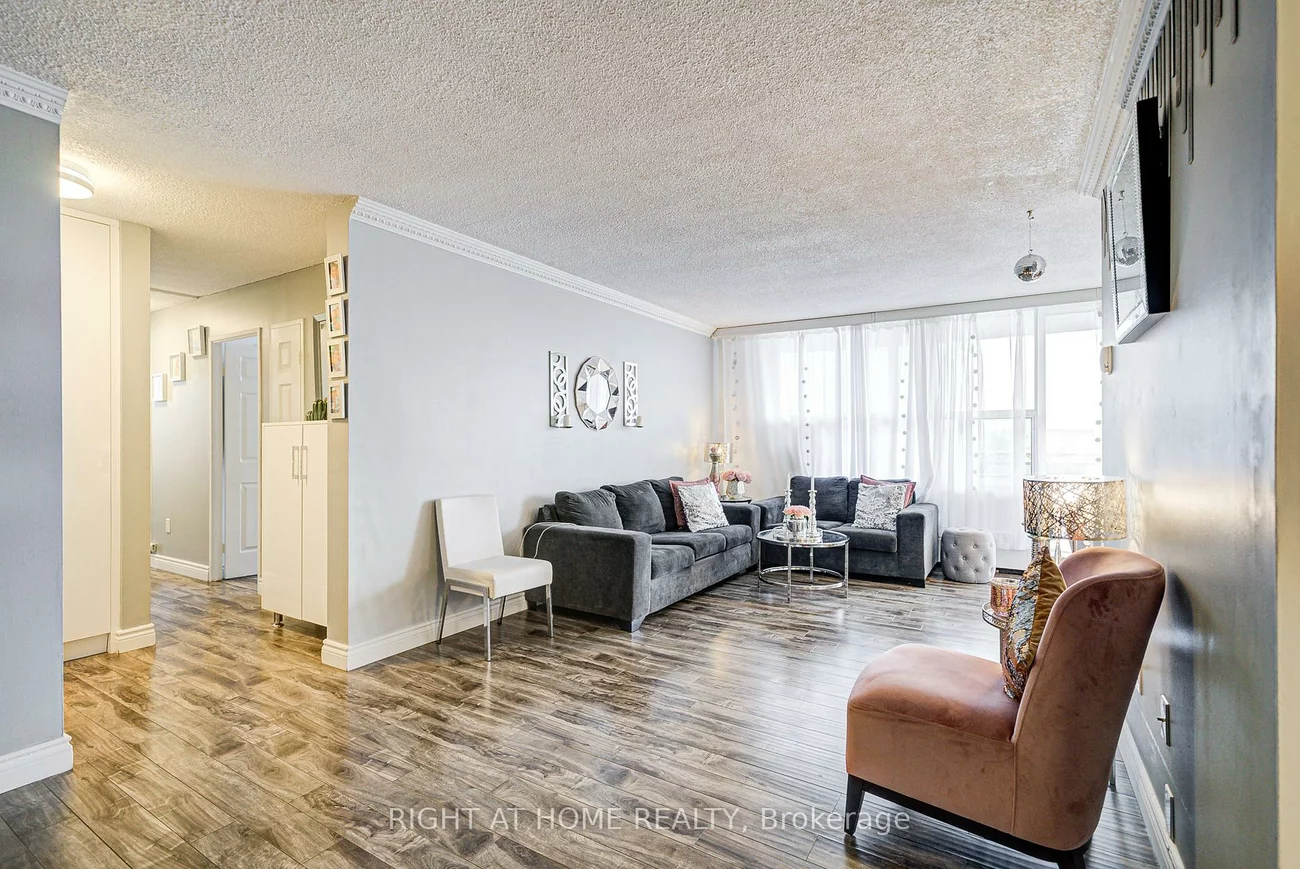 180, Dudley, Thornhill, Markham