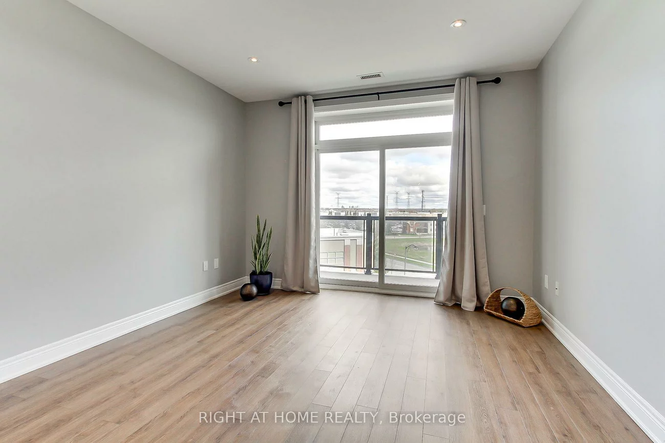 39, New Delhi, Cedarwood, Markham