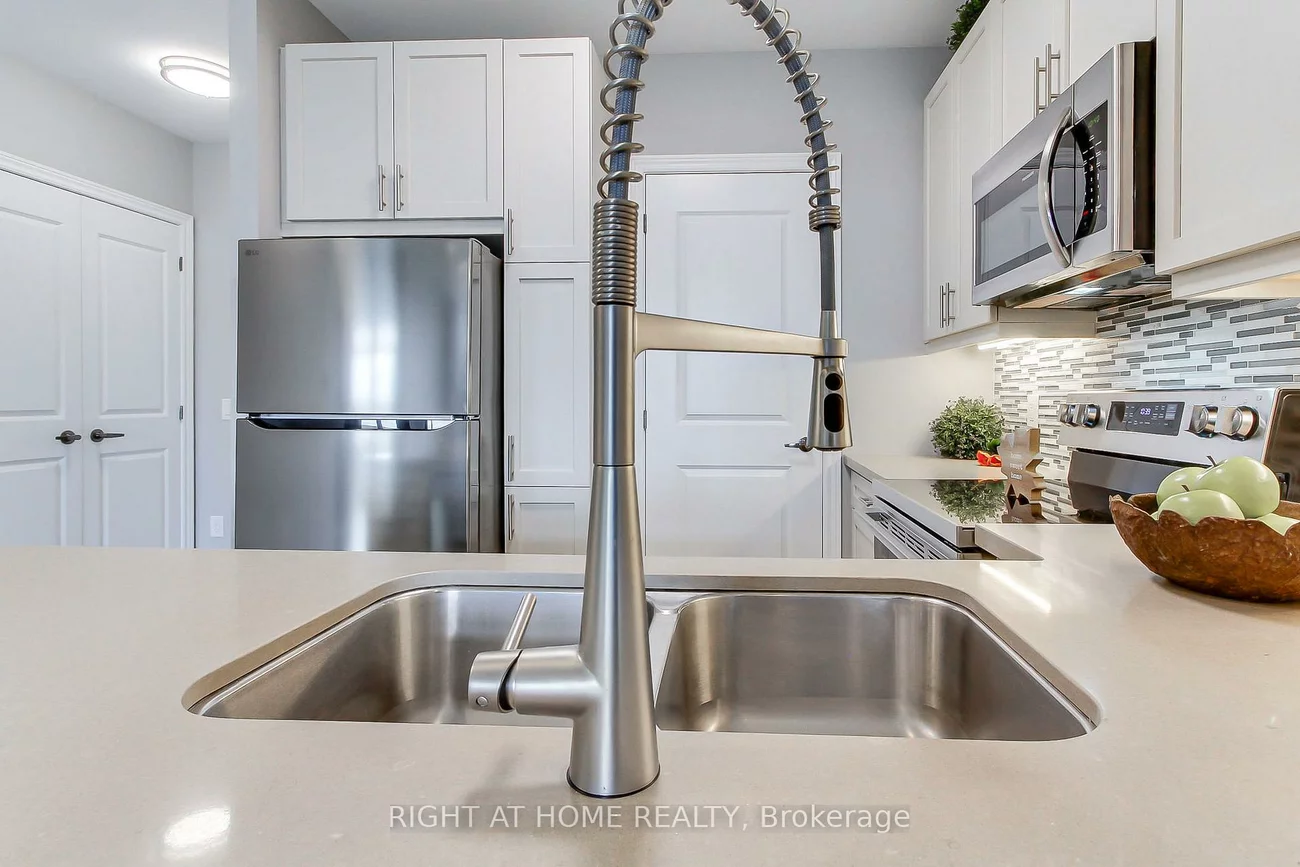 39, New Delhi, Cedarwood, Markham
