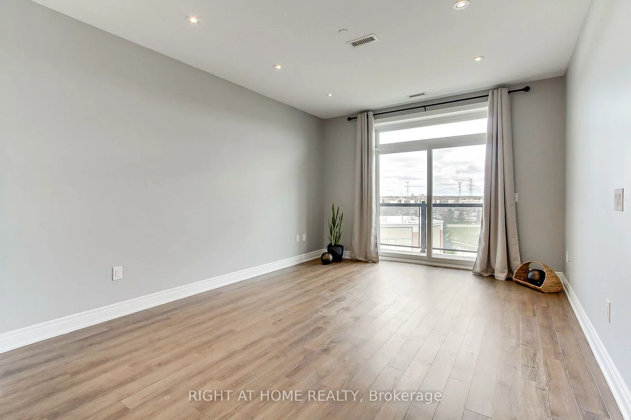 39, New Delhi, Cedarwood, Markham