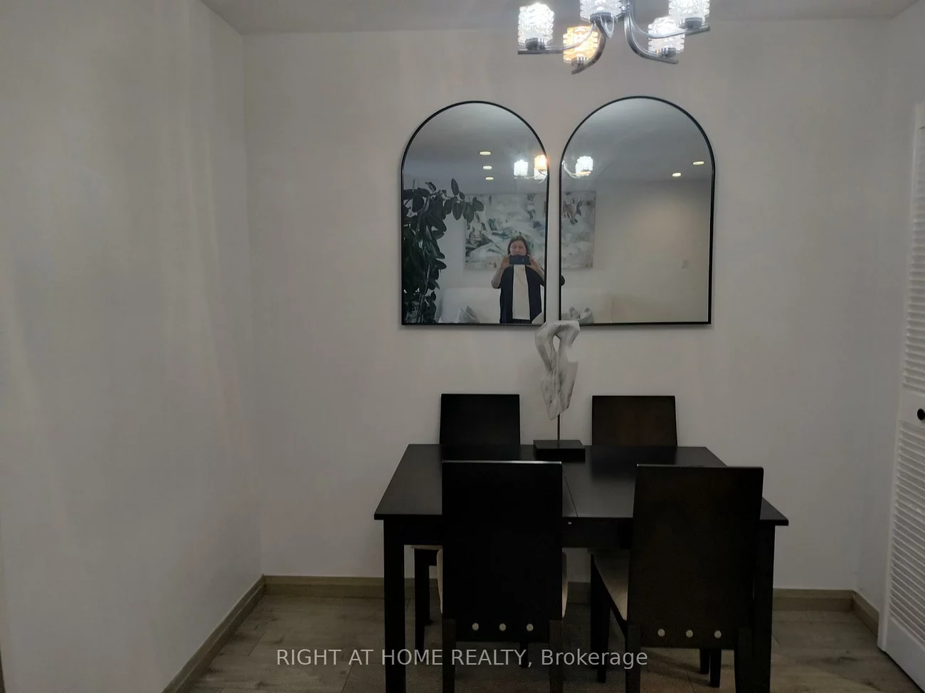16, Elgin, Thornhill, Markham