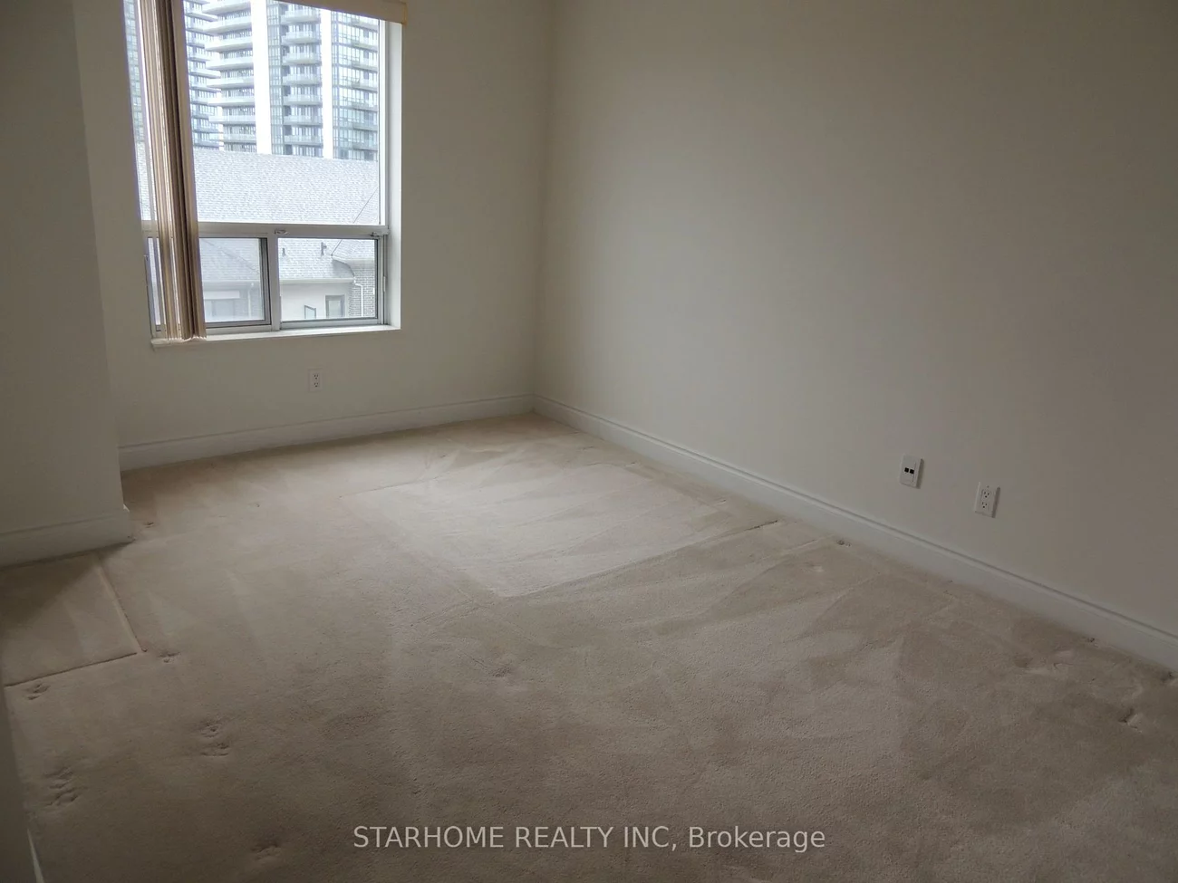 51, Saddlecreek, Commerce Valley, Markham
