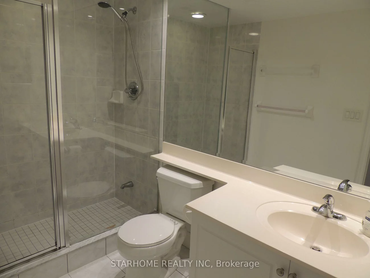 51, Saddlecreek, Commerce Valley, Markham