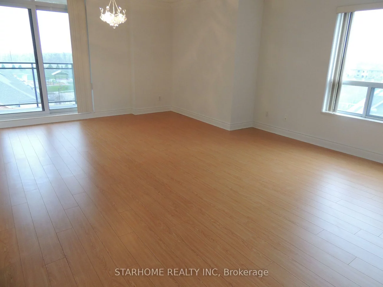 51, Saddlecreek, Commerce Valley, Markham