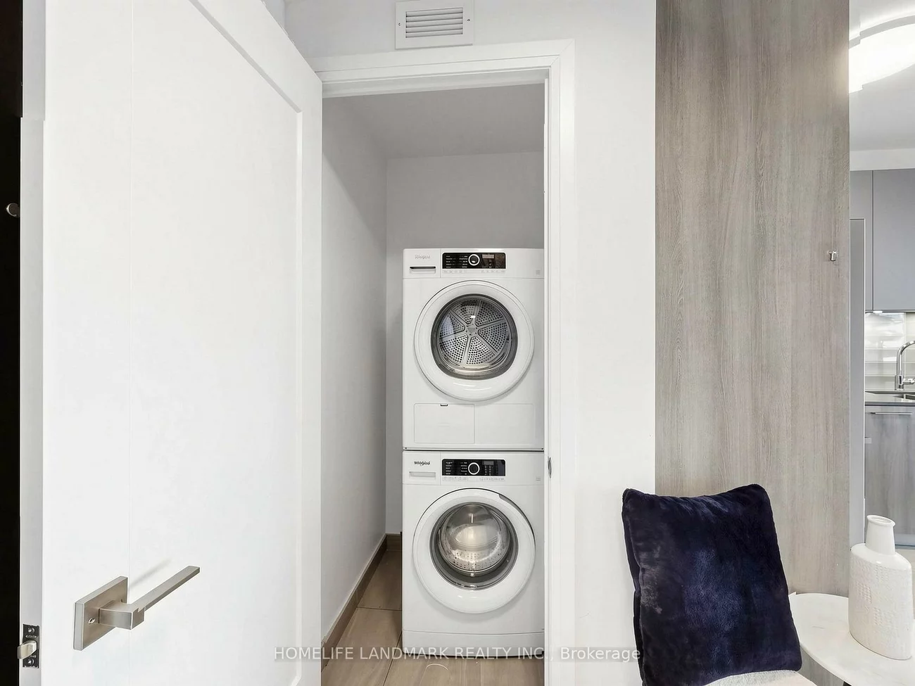38, Water Walk, Unionville, Markham