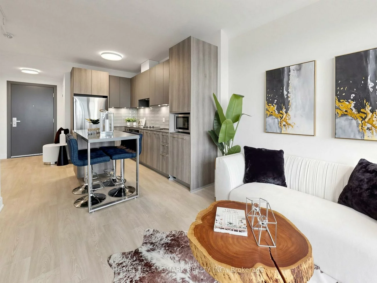 38, Water Walk, Unionville, Markham