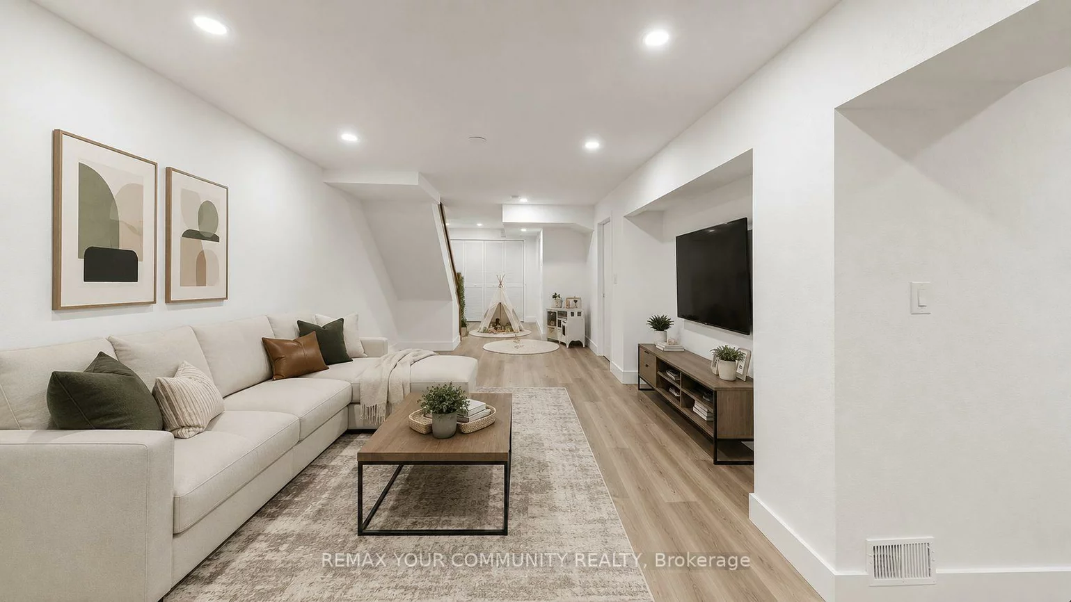 57, Kindale, Royal Orchard, Markham