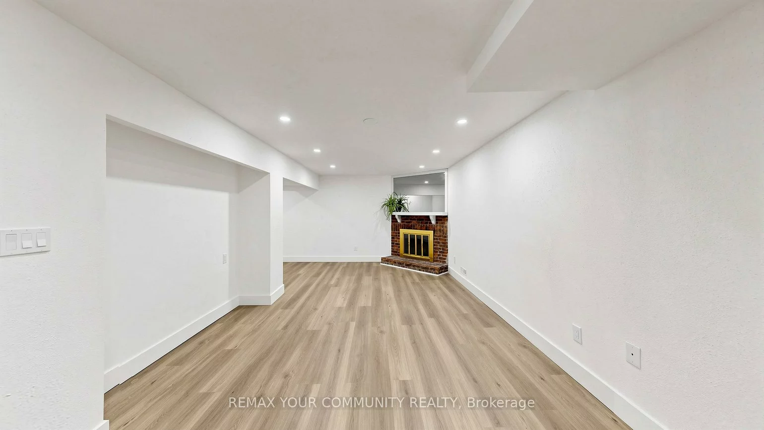 57, Kindale, Royal Orchard, Markham