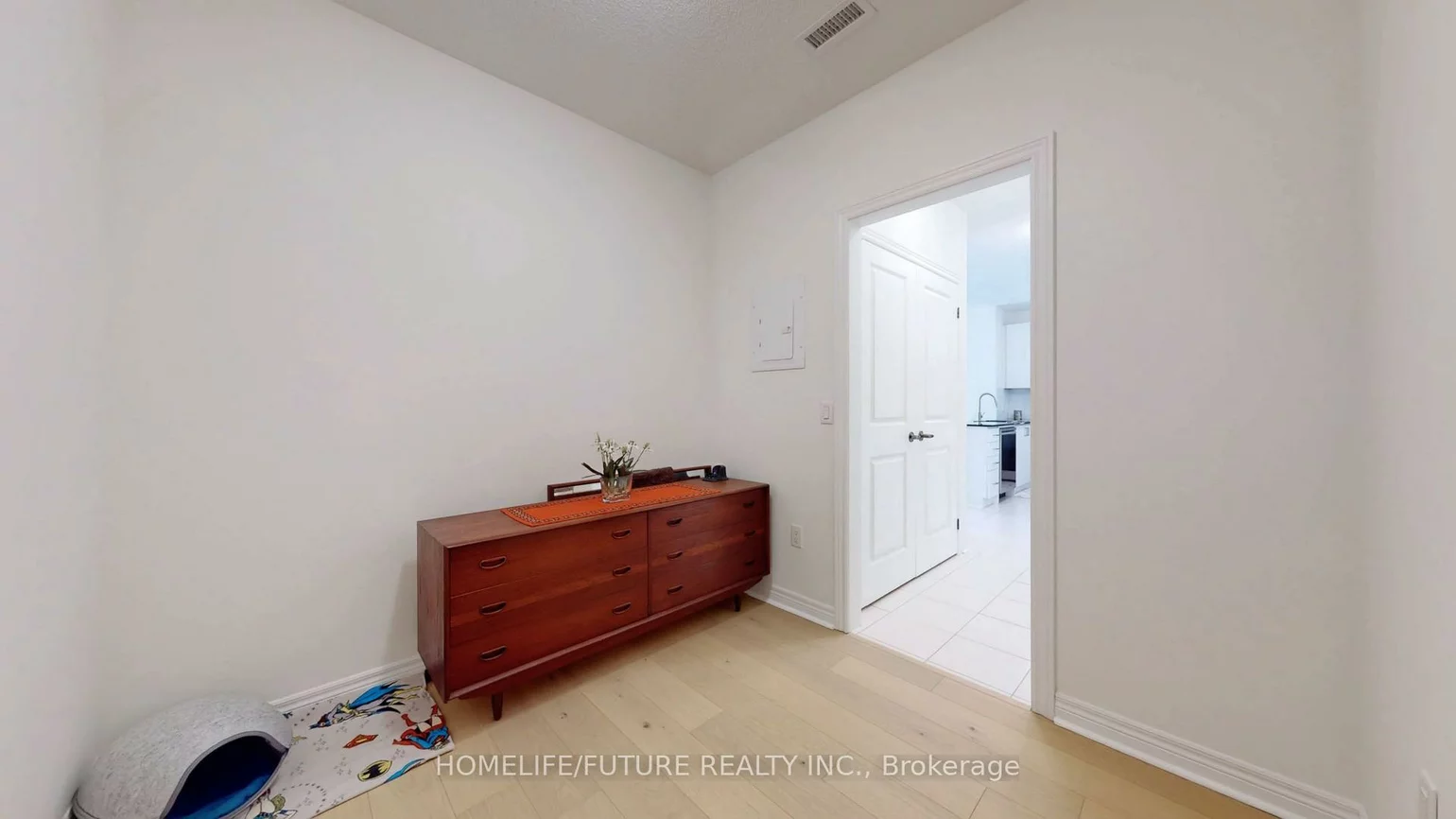 39, New Delhi, Cedarwood, Markham