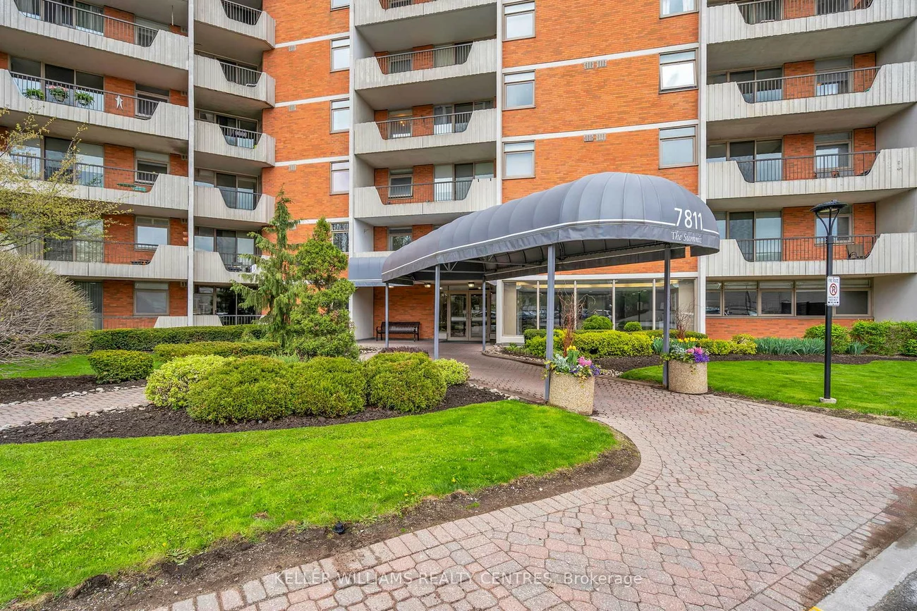 7811, Yonge, Thornhill, Markham