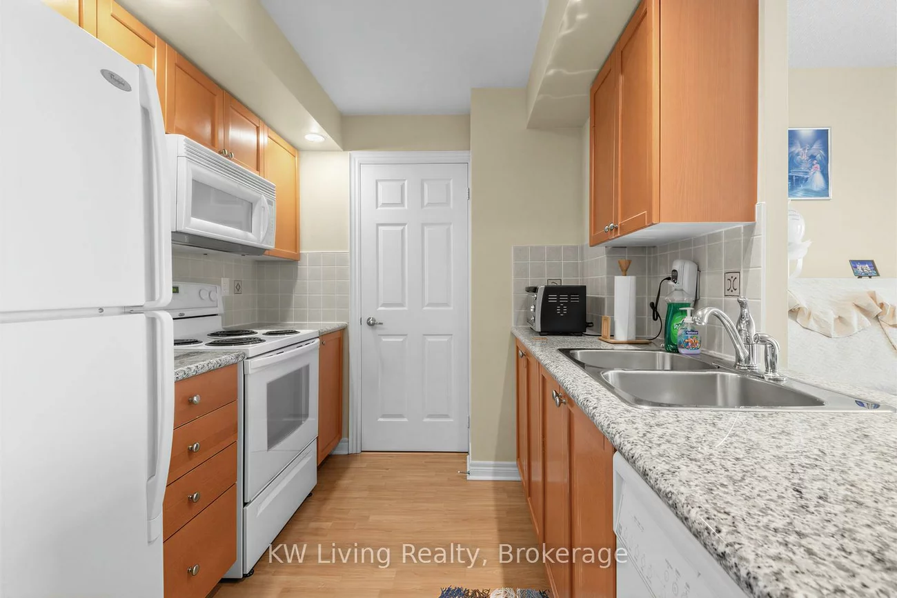 33, Cox, Unionville, Markham