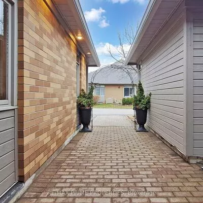 4, Colleen Bay, Greensborough, Markham