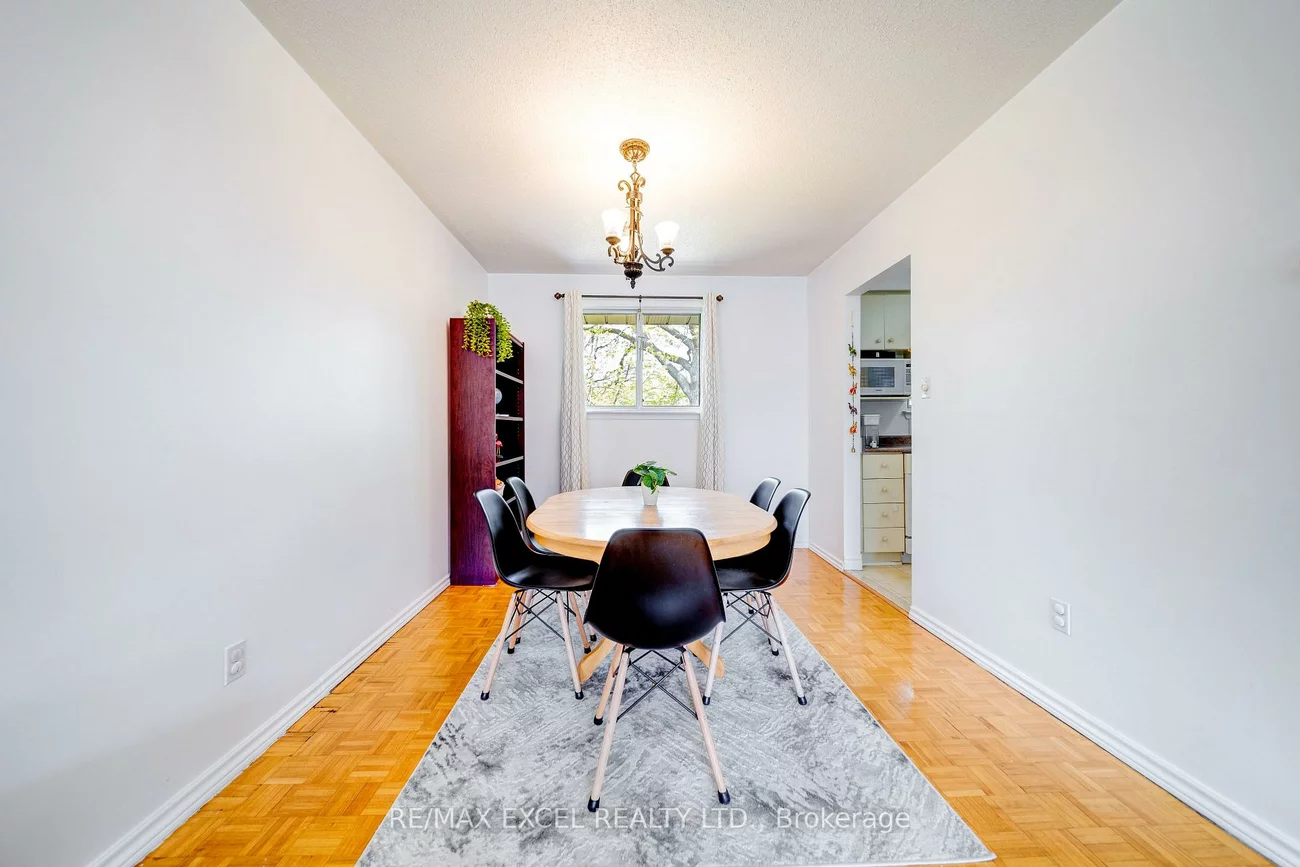 38, Stately, Thornhill, Markham