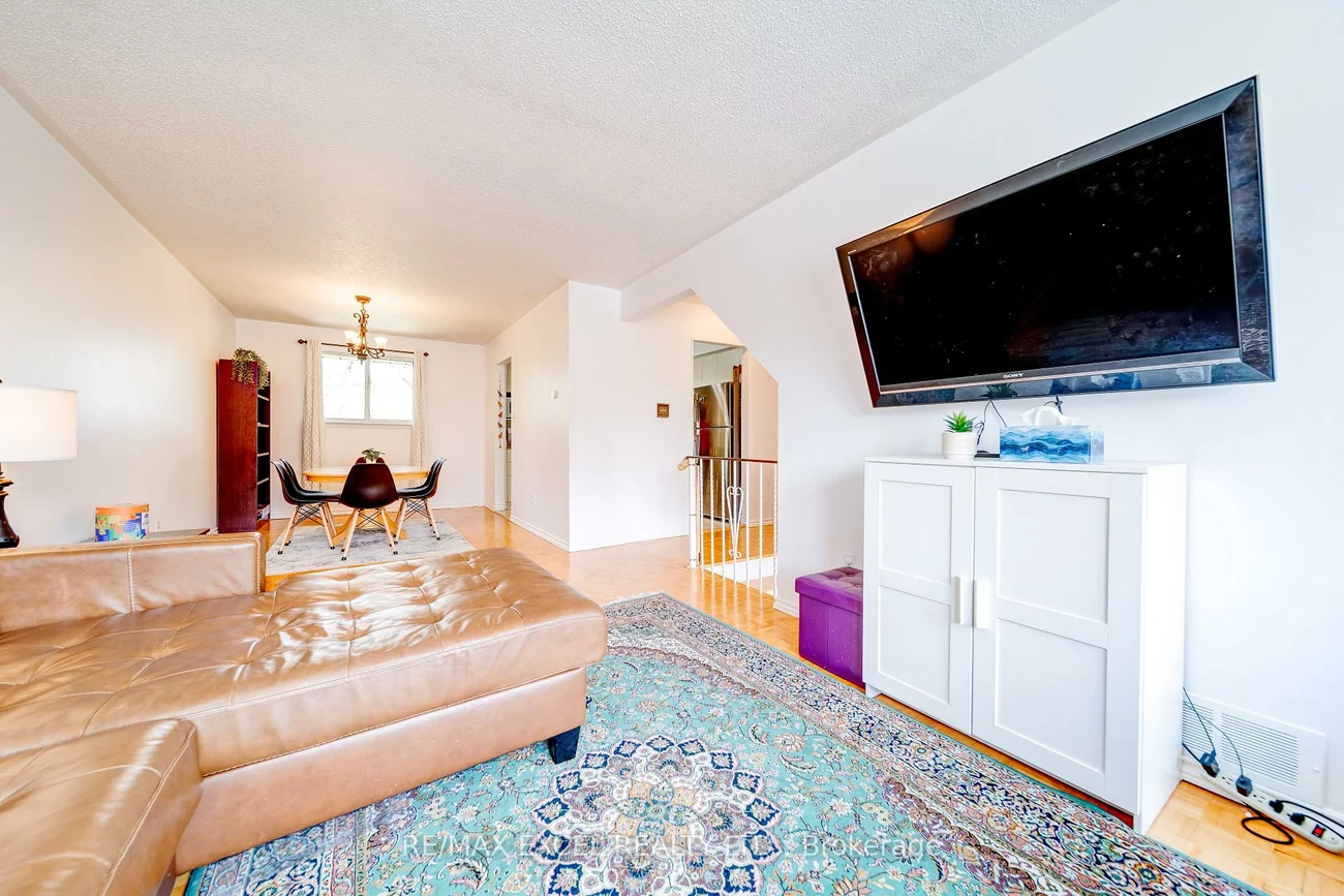 38, Stately, Thornhill, Markham