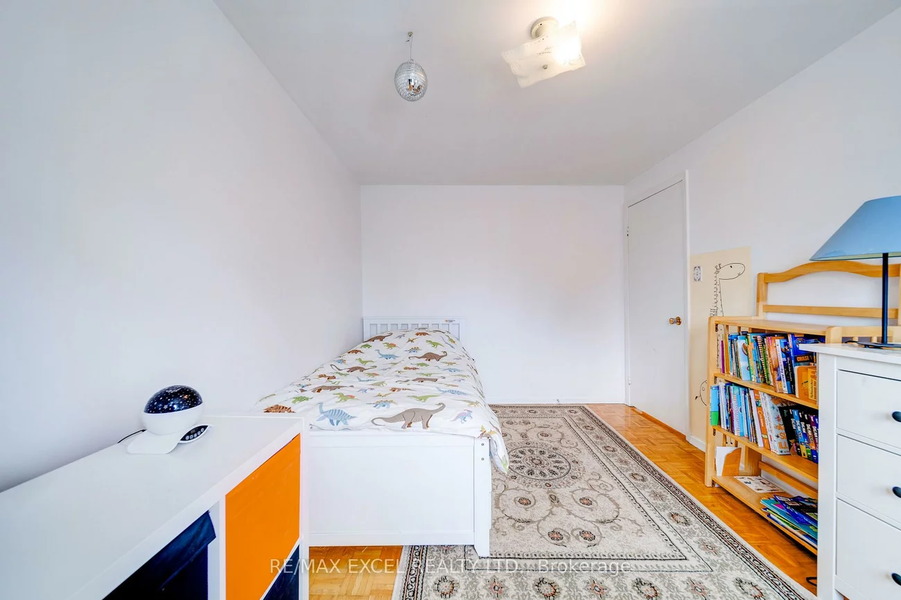 38, Stately, Thornhill, Markham