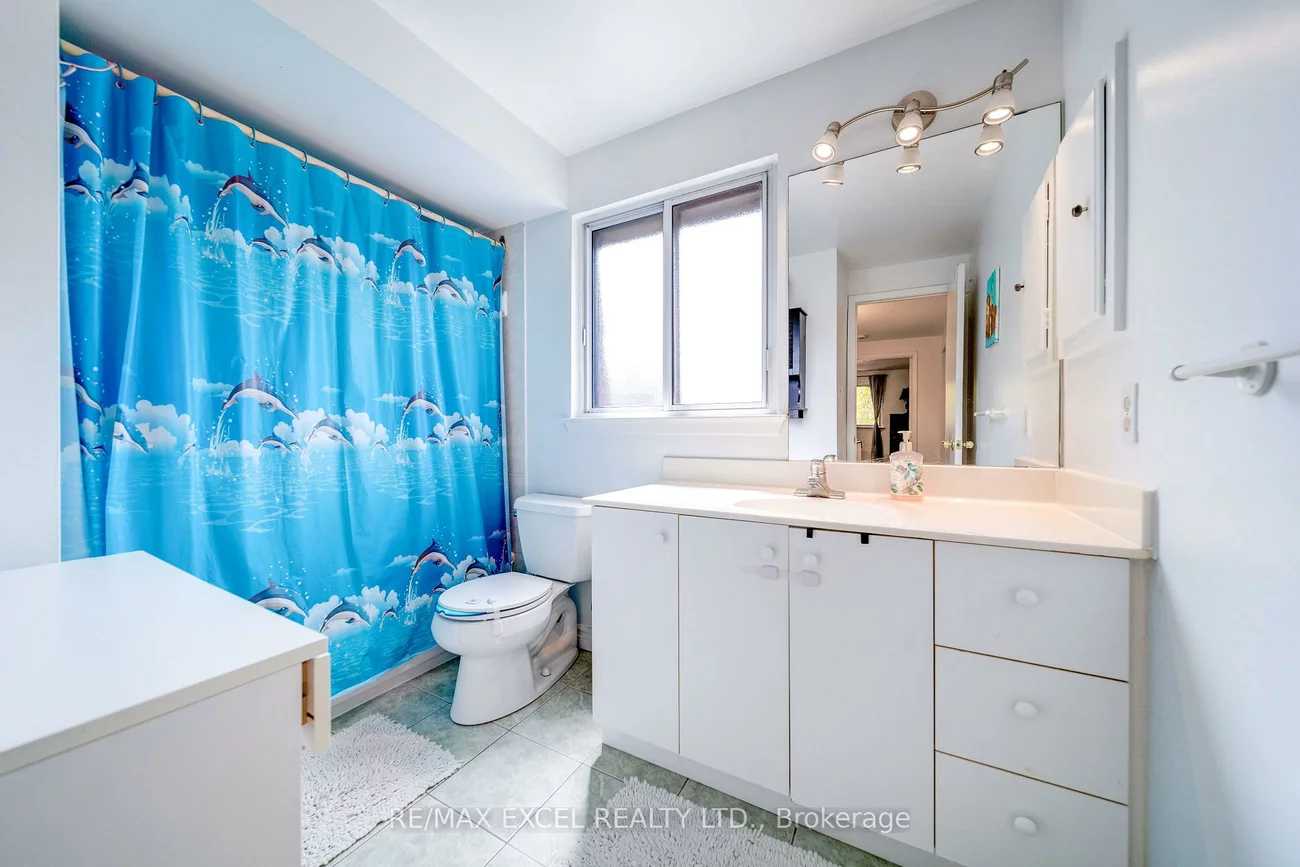 38, Stately, Thornhill, Markham