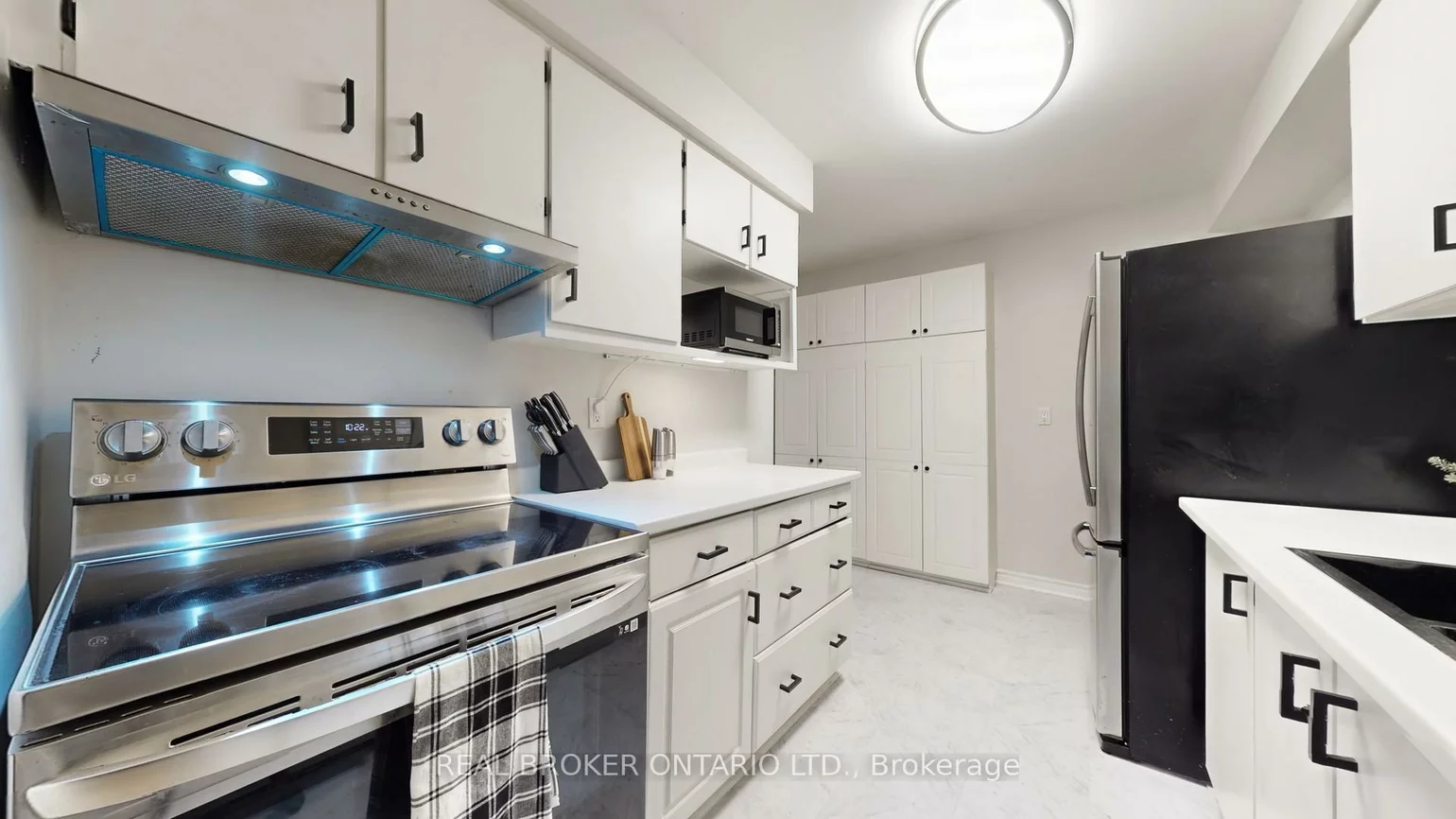 12, Woodglen, Unionville, Markham