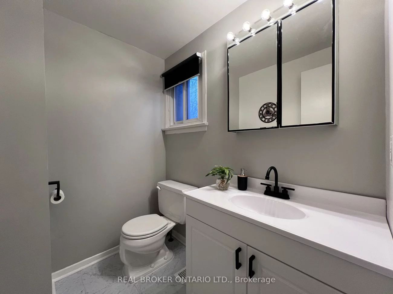 12, Woodglen, Unionville, Markham