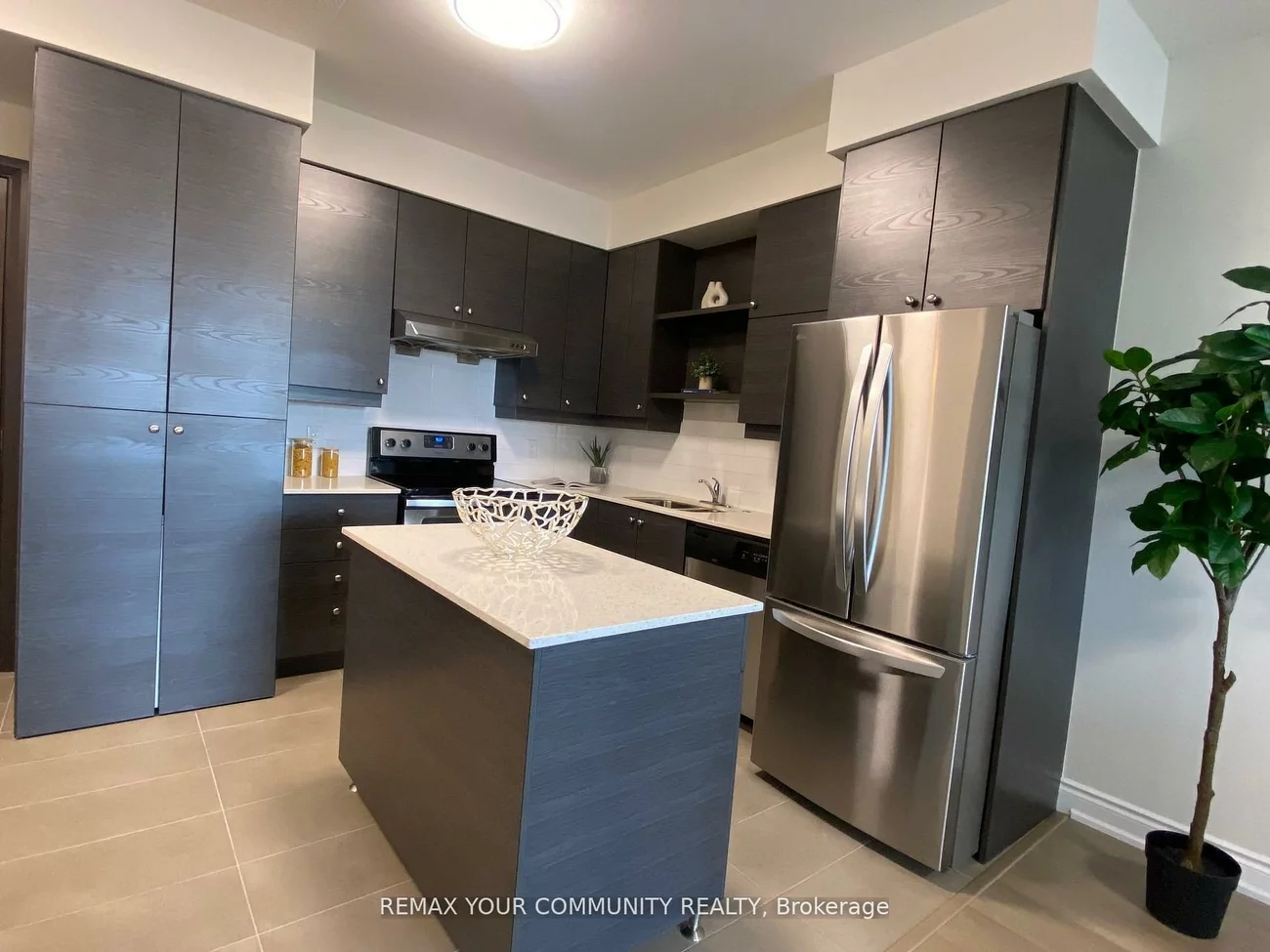 325, South Park, Commerce Valley, Markham