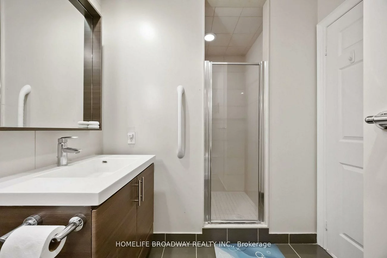 23, Cox, Unionville, Markham