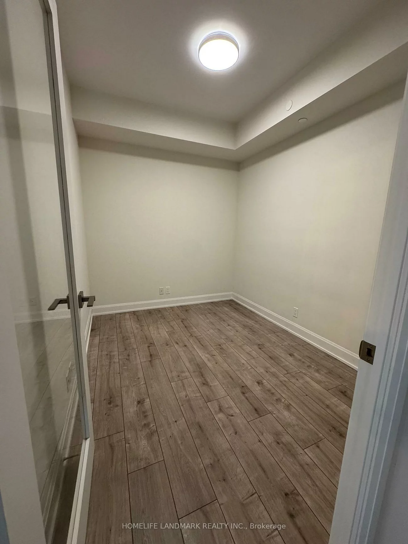 38, Water Walk, Unionville, Markham