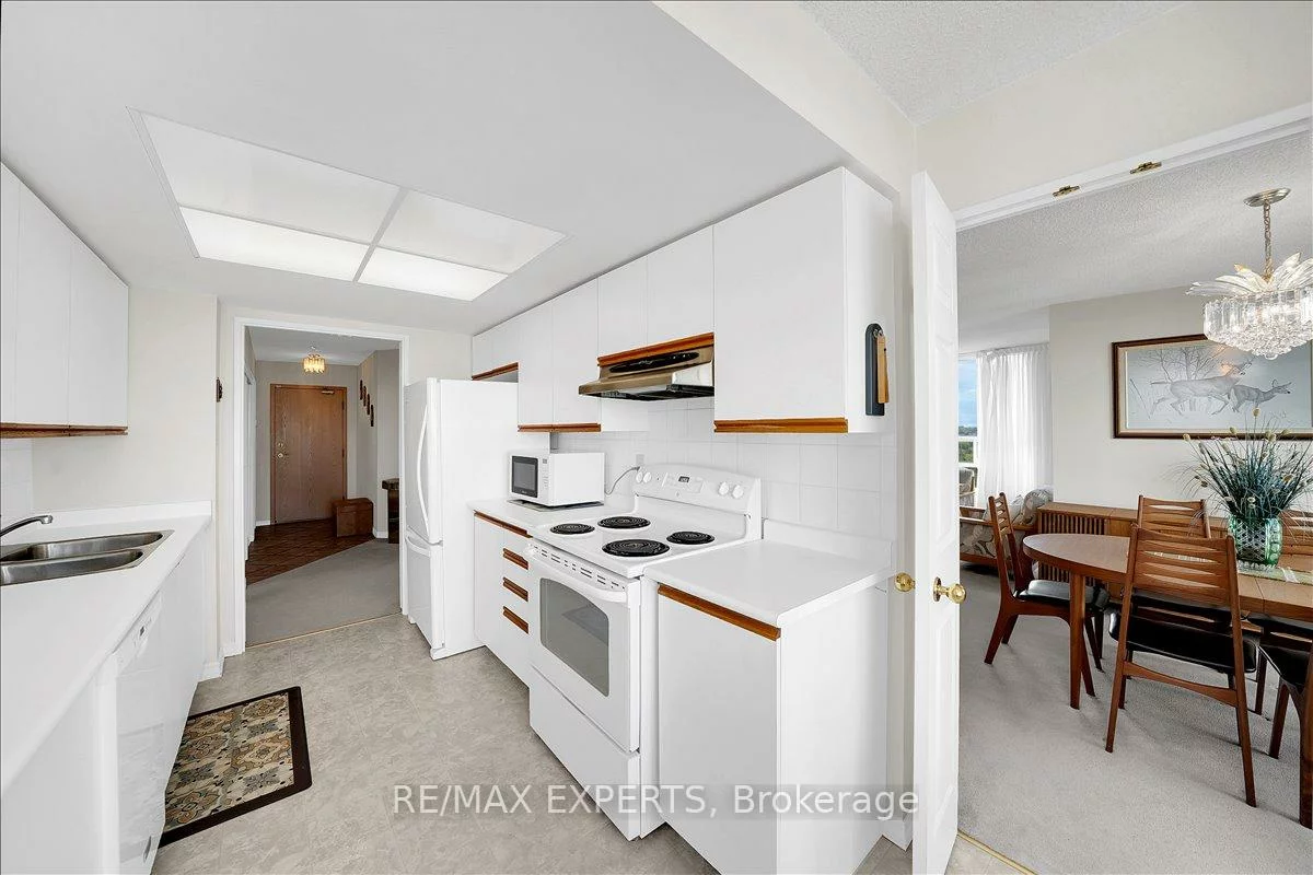 7805, Bayview, Aileen-Willowbrook, Markham