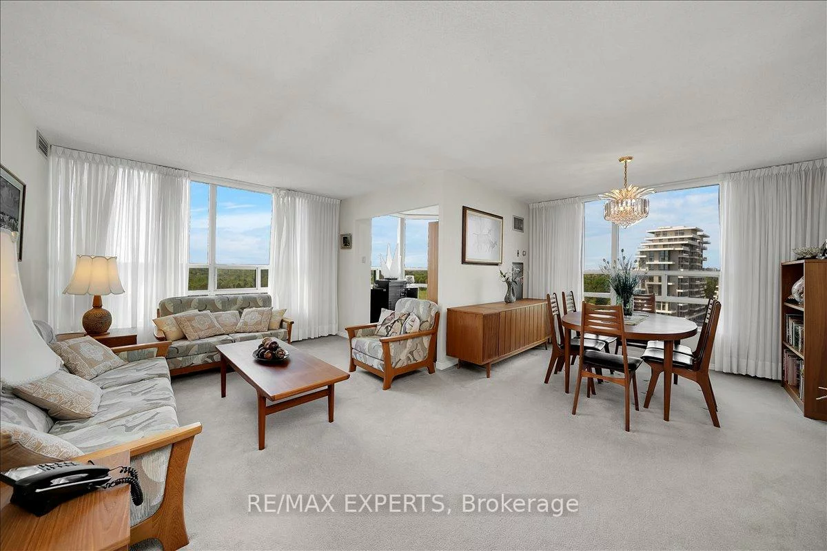 7805, Bayview, Aileen-Willowbrook, Markham