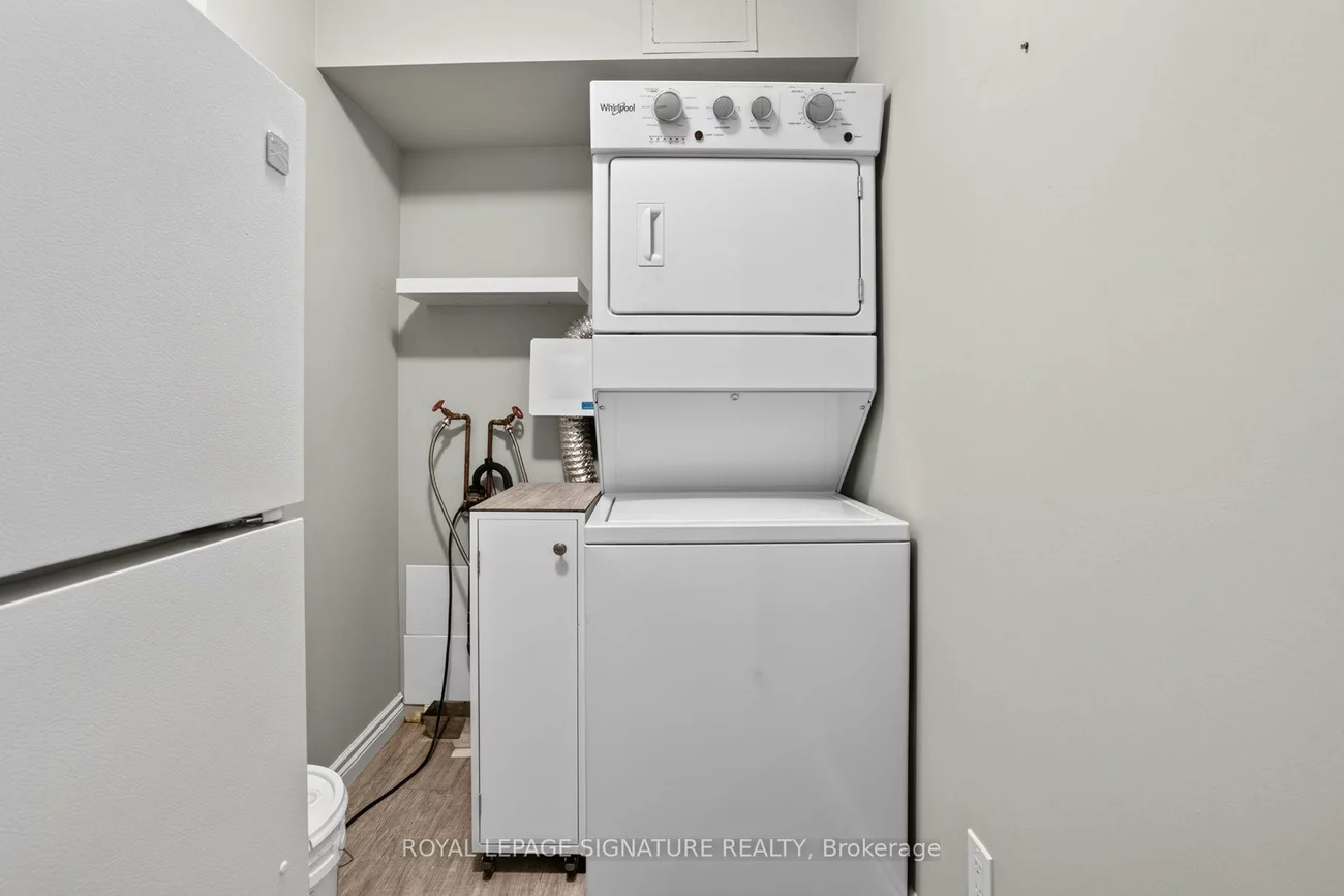 7811, Yonge, Thornhill, Markham