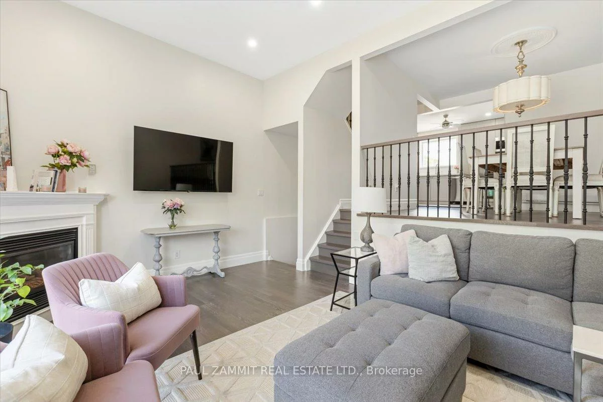 141, Clark, Thornhill, Markham