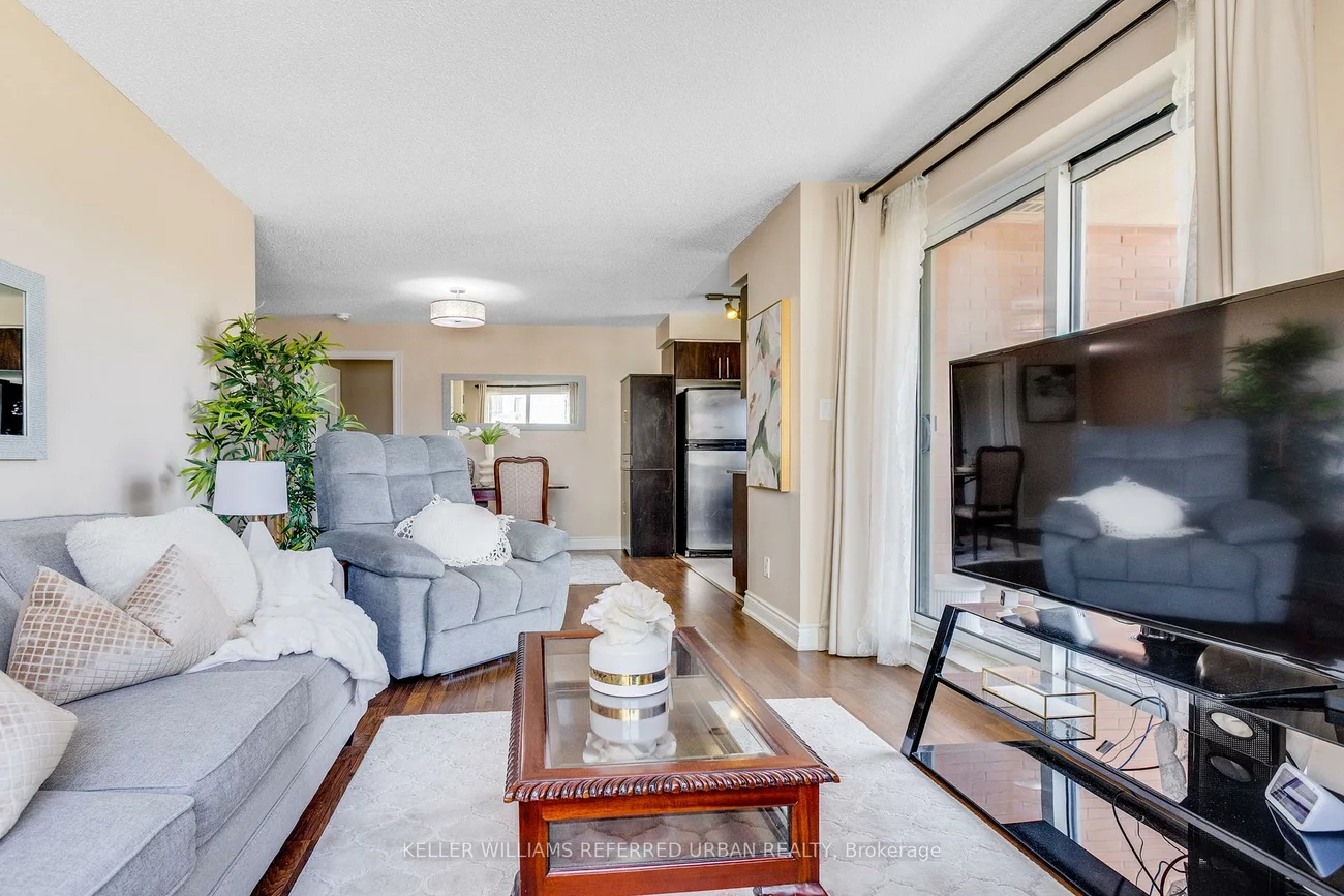 60, South Town Centre, Unionville, Markham