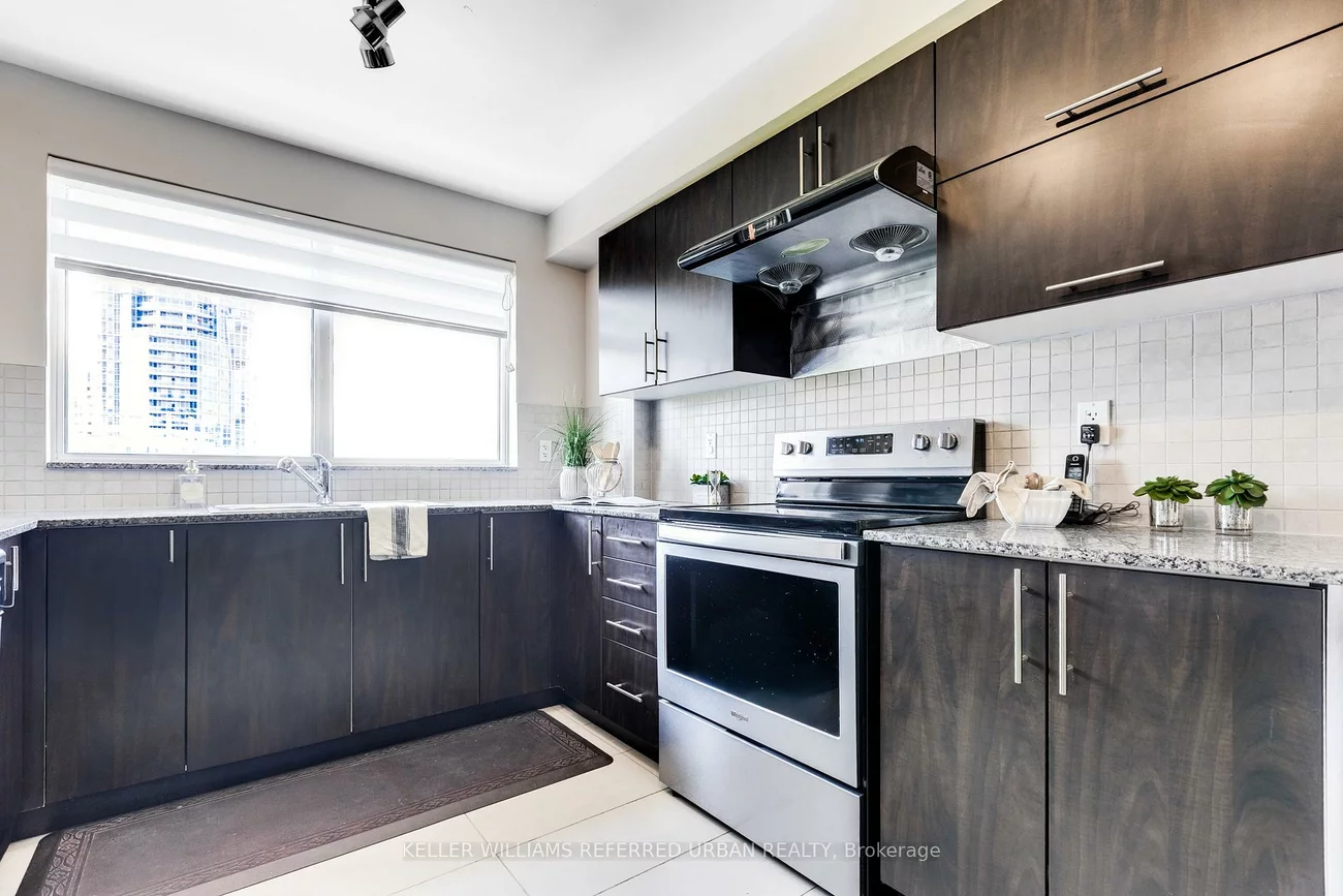 60, South Town Centre, Unionville, Markham