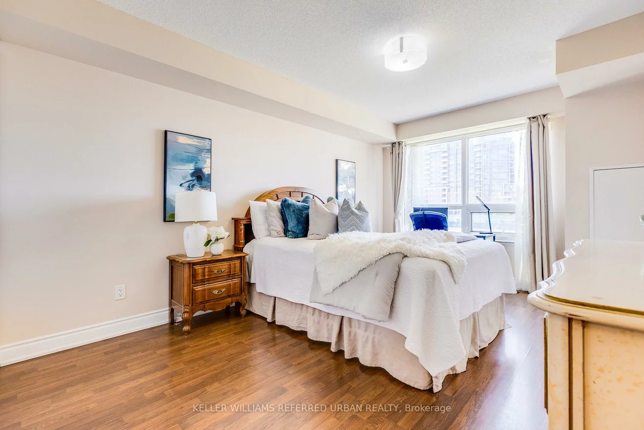 60, South Town Centre, Unionville, Markham