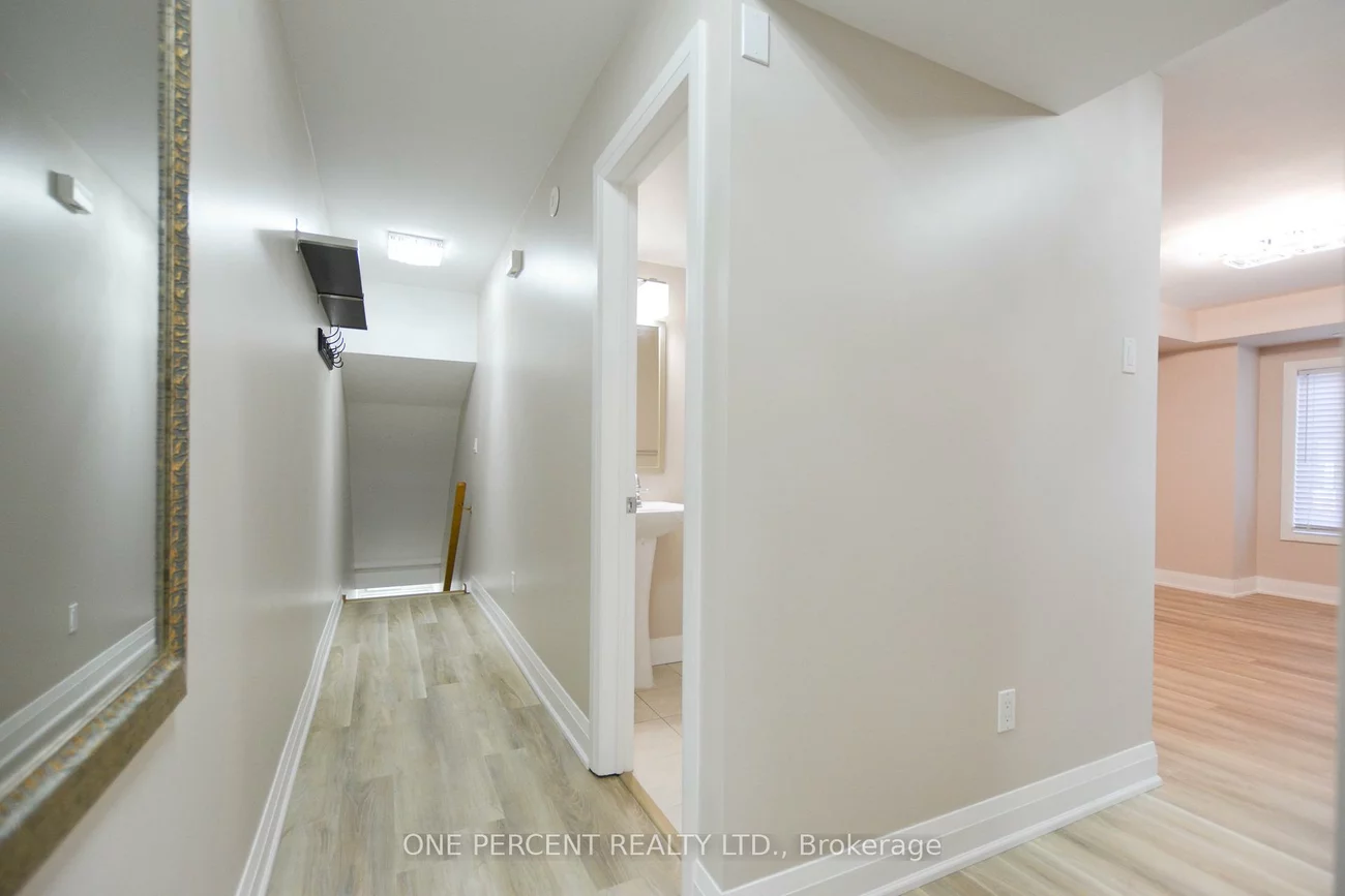 320, John, Aileen-Willowbrook, Markham