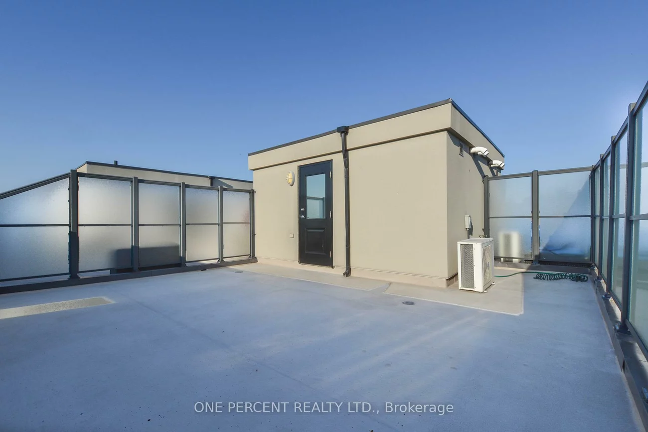 320, John, Aileen-Willowbrook, Markham