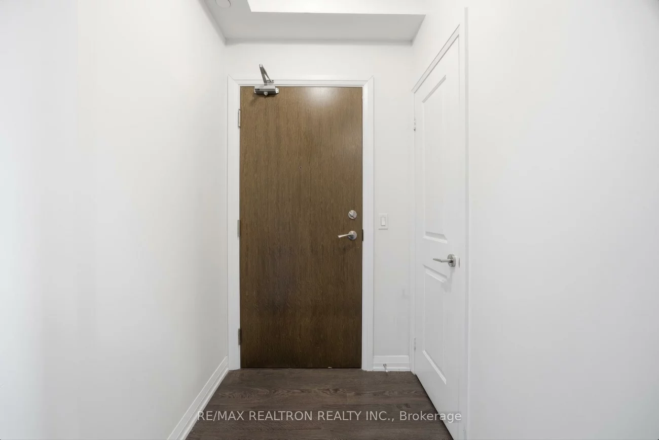 9560, Markham, Wismer, Markham